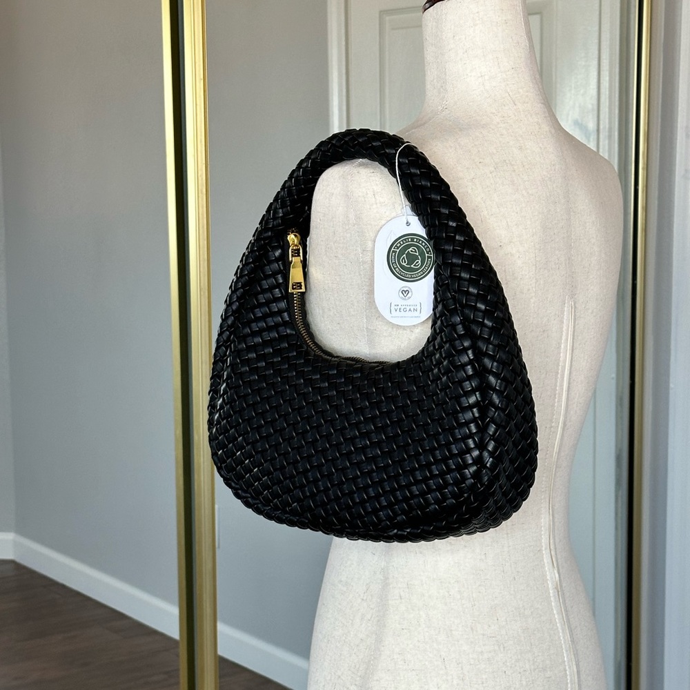 Lorelei Black vegan leather shoulder bag - Picture 3 of 4